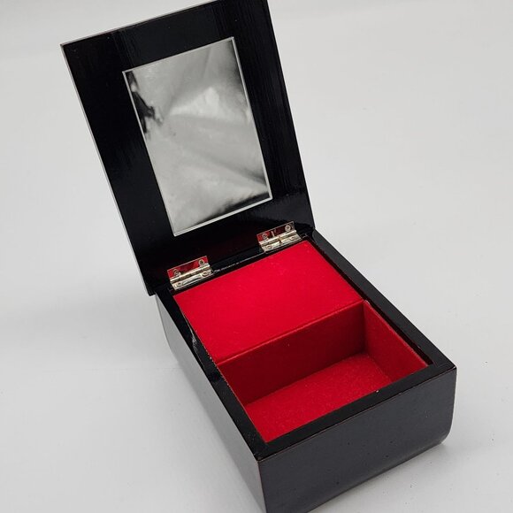 Gold Unicorn Black Lacquered Decorative Wooden Trinket Box With Velvet Interior - Picture 4 of 8